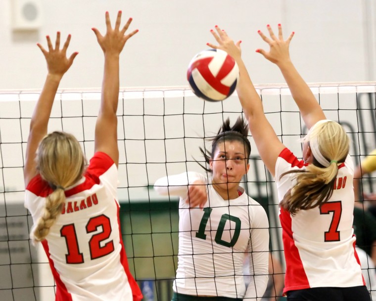 Ellison vs Salado volleyball